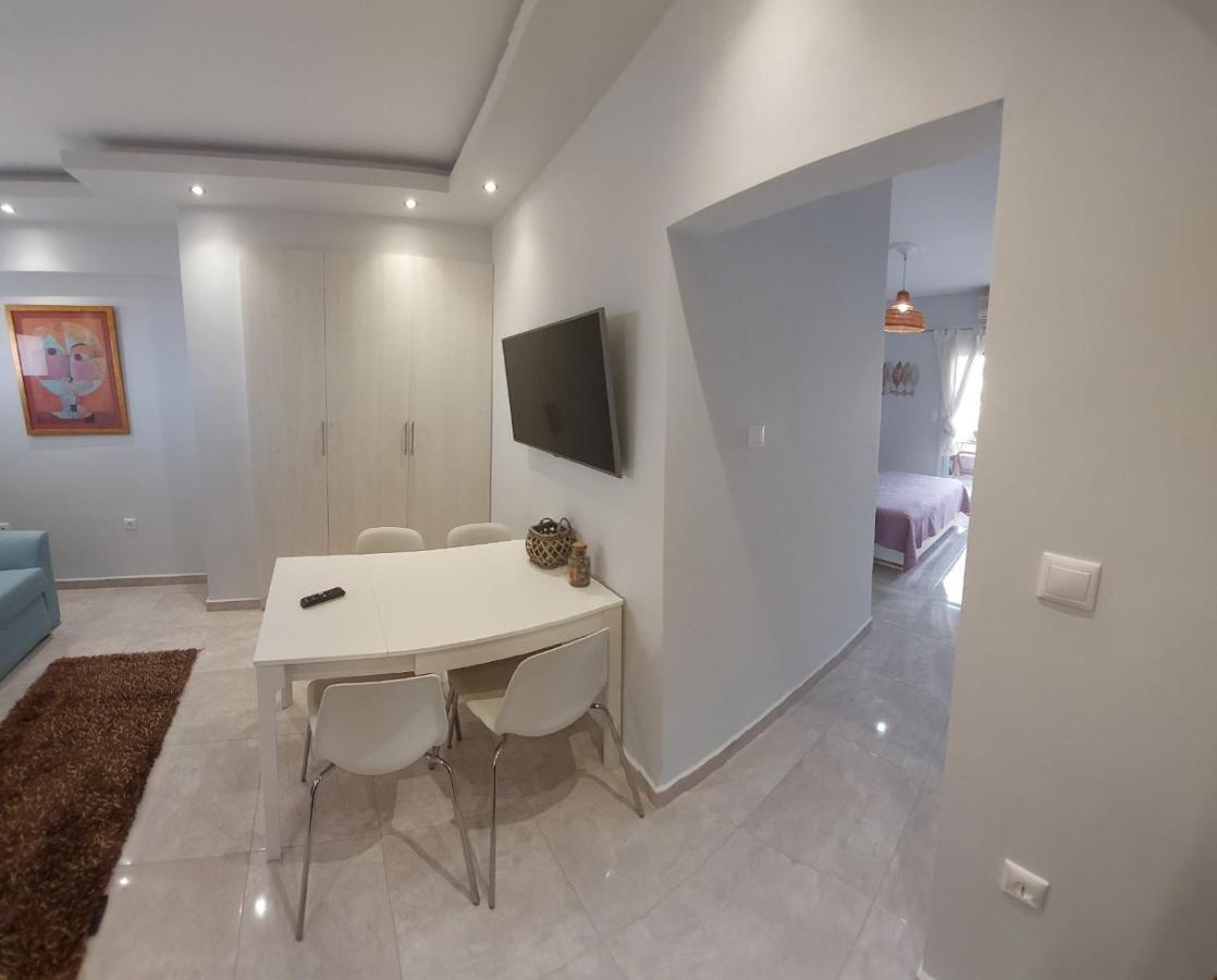 Zeppelin Apartment Лоутраки Экстерьер фото
