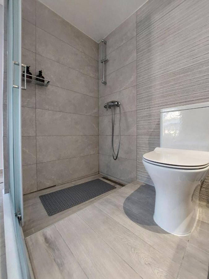 Zeppelin Apartment Лоутраки Экстерьер фото